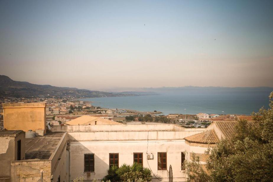 Il Grifo Hotel Licata Buitenkant foto